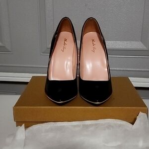Elizabeth Lang Heels